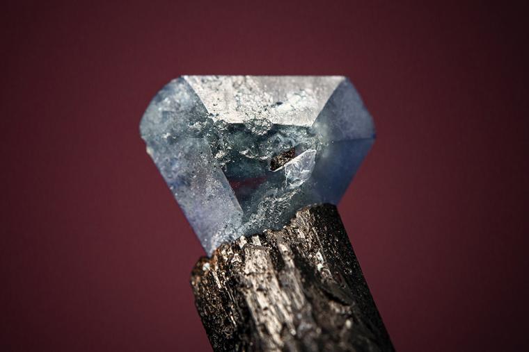 BENITOITE on NEPTUNITE